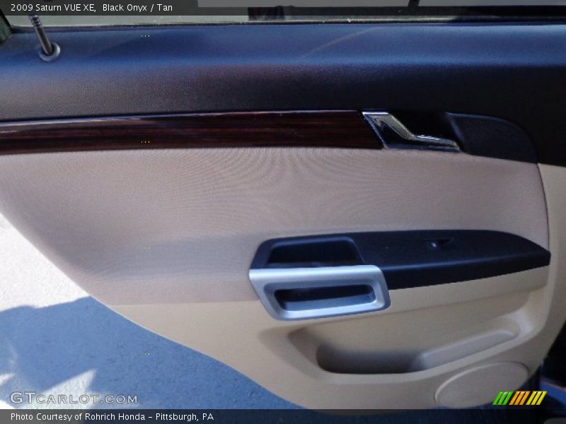 Black Onyx / Tan 2009 Saturn VUE XE