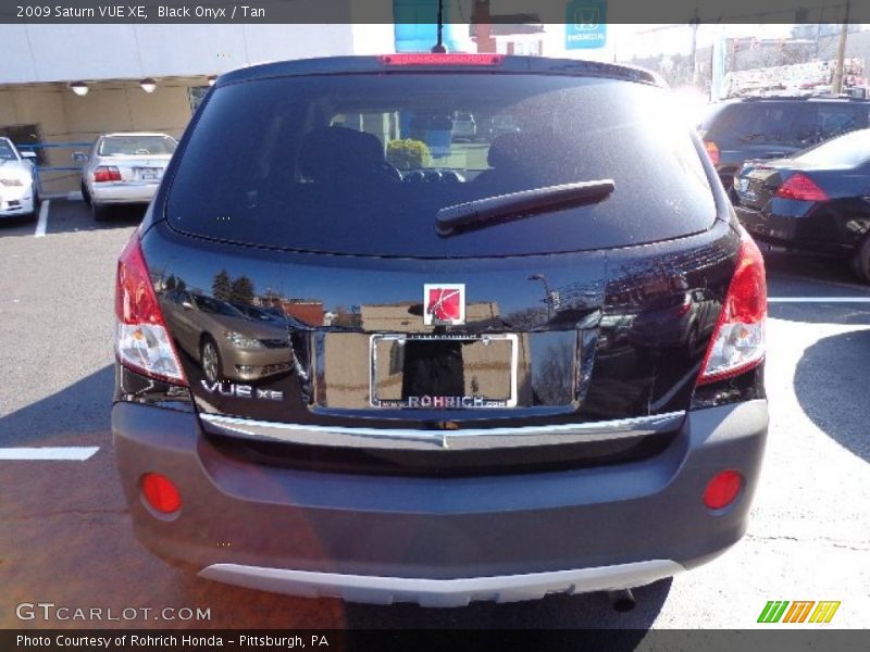 Black Onyx / Tan 2009 Saturn VUE XE