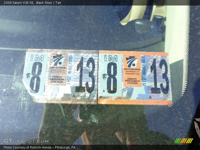 Black Onyx / Tan 2009 Saturn VUE XE