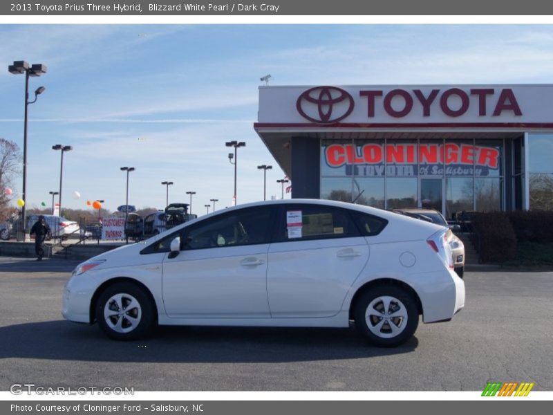 Blizzard White Pearl / Dark Gray 2013 Toyota Prius Three Hybrid