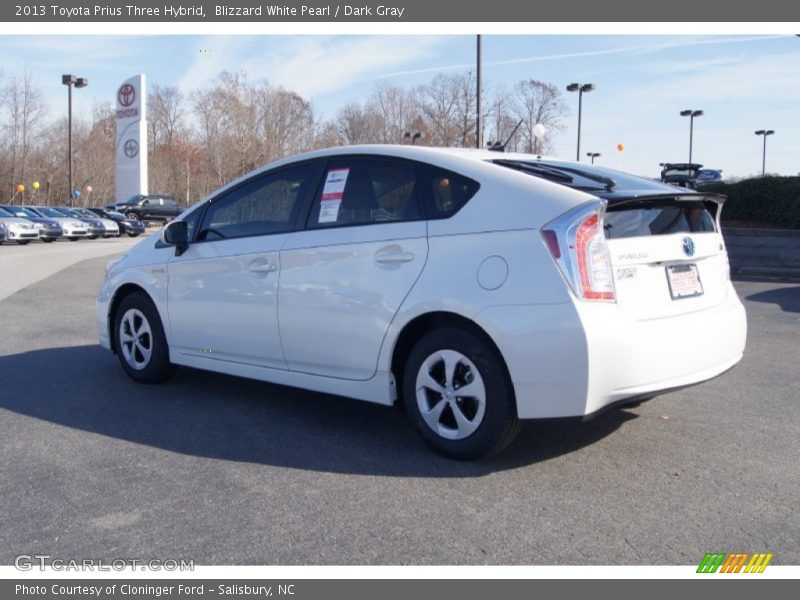 Blizzard White Pearl / Dark Gray 2013 Toyota Prius Three Hybrid