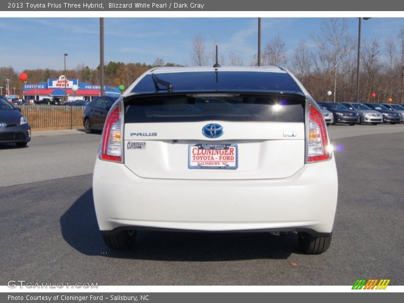 Blizzard White Pearl / Dark Gray 2013 Toyota Prius Three Hybrid