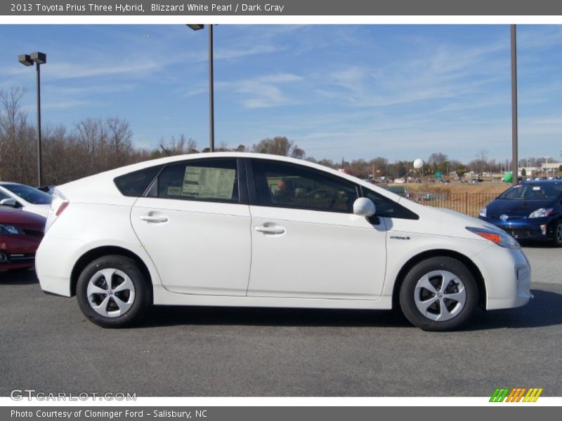 Blizzard White Pearl / Dark Gray 2013 Toyota Prius Three Hybrid