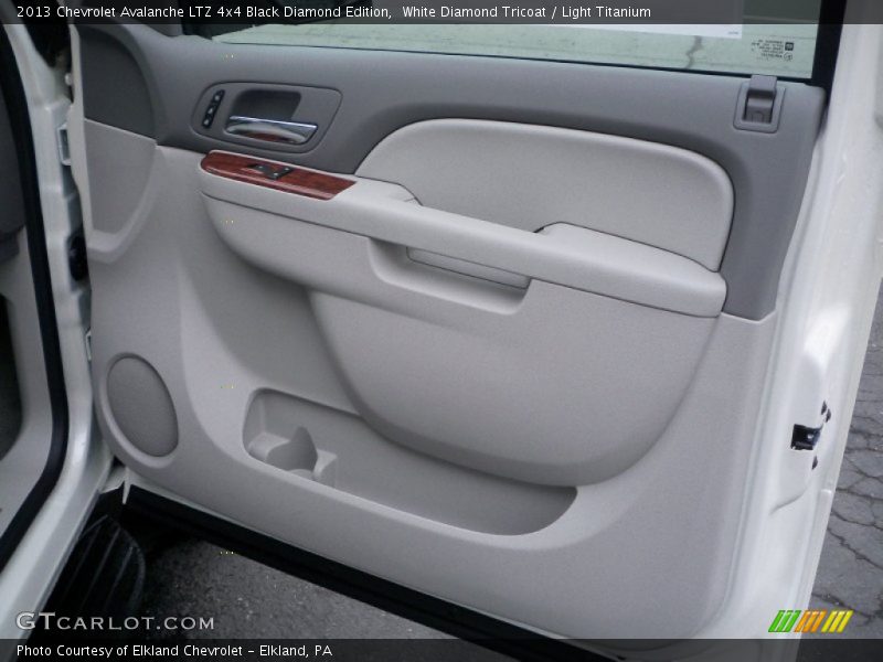 White Diamond Tricoat / Light Titanium 2013 Chevrolet Avalanche LTZ 4x4 Black Diamond Edition
