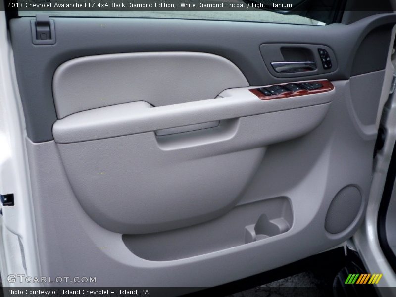 White Diamond Tricoat / Light Titanium 2013 Chevrolet Avalanche LTZ 4x4 Black Diamond Edition
