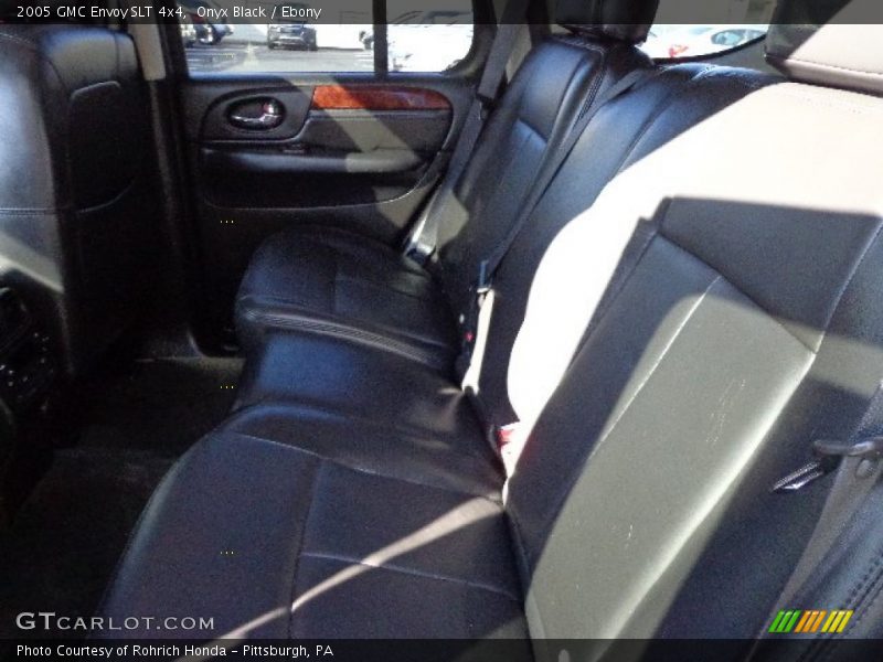 Onyx Black / Ebony 2005 GMC Envoy SLT 4x4
