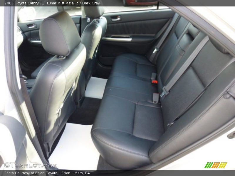 Lunar Mist Metallic / Dark Gray 2005 Toyota Camry SE