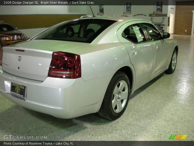 Bright Silver Metallic / Dark Slate Gray 2008 Dodge Charger SE