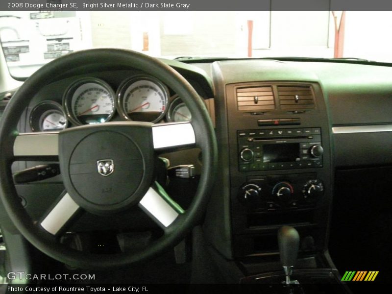 Bright Silver Metallic / Dark Slate Gray 2008 Dodge Charger SE