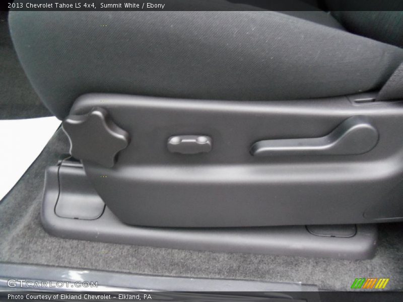 Summit White / Ebony 2013 Chevrolet Tahoe LS 4x4