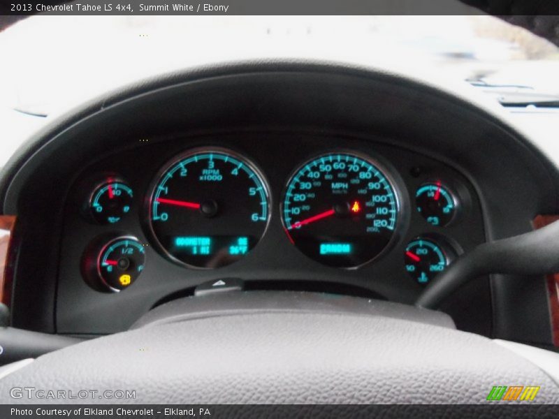 Summit White / Ebony 2013 Chevrolet Tahoe LS 4x4