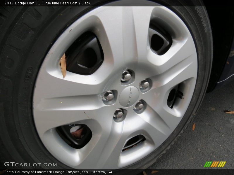 True Blue Pearl Coat / Black 2013 Dodge Dart SE
