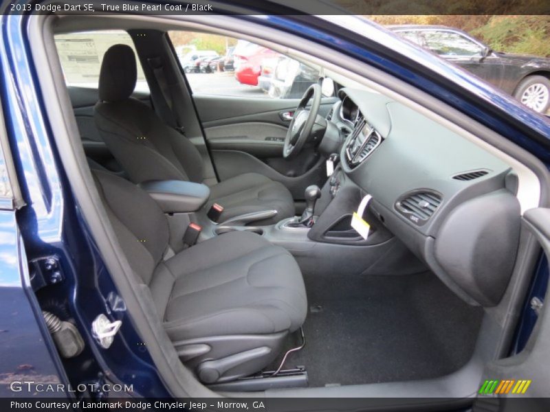 True Blue Pearl Coat / Black 2013 Dodge Dart SE