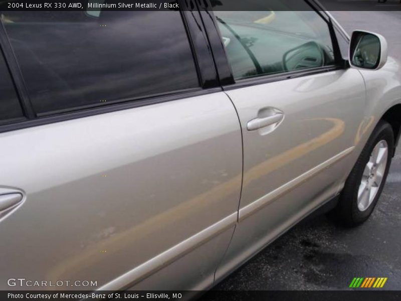 Millinnium Silver Metallic / Black 2004 Lexus RX 330 AWD