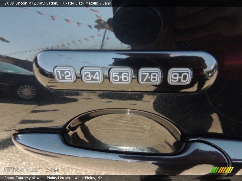 Tuxedo Black Metallic / Sand 2009 Lincoln MKZ AWD Sedan