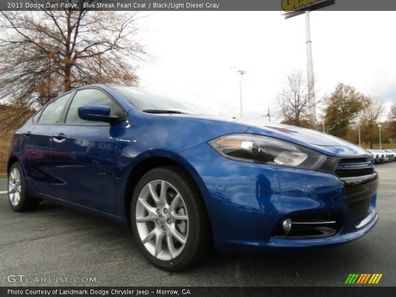 Front 3/4 View of 2013 Dart Rallye