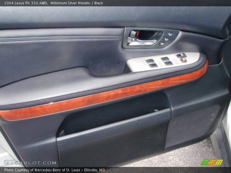Millinnium Silver Metallic / Black 2004 Lexus RX 330 AWD