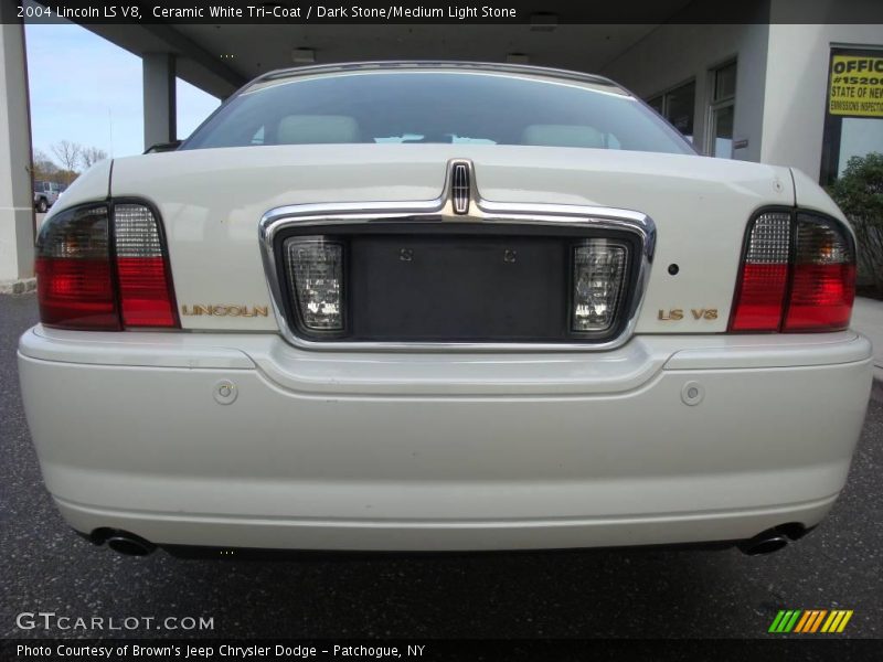 Ceramic White Tri-Coat / Dark Stone/Medium Light Stone 2004 Lincoln LS V8