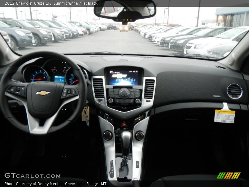 Summit White / Jet Black 2013 Chevrolet Cruze LT