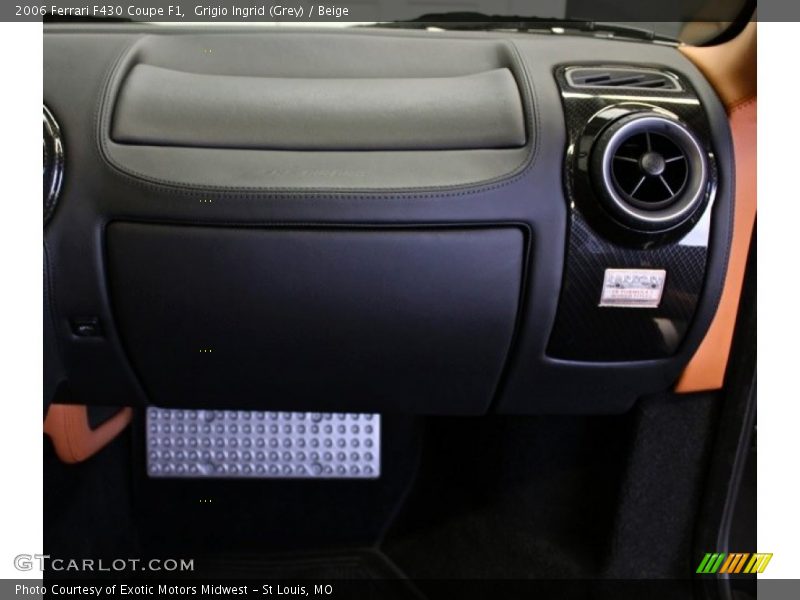 Dashboard of 2006 F430 Coupe F1