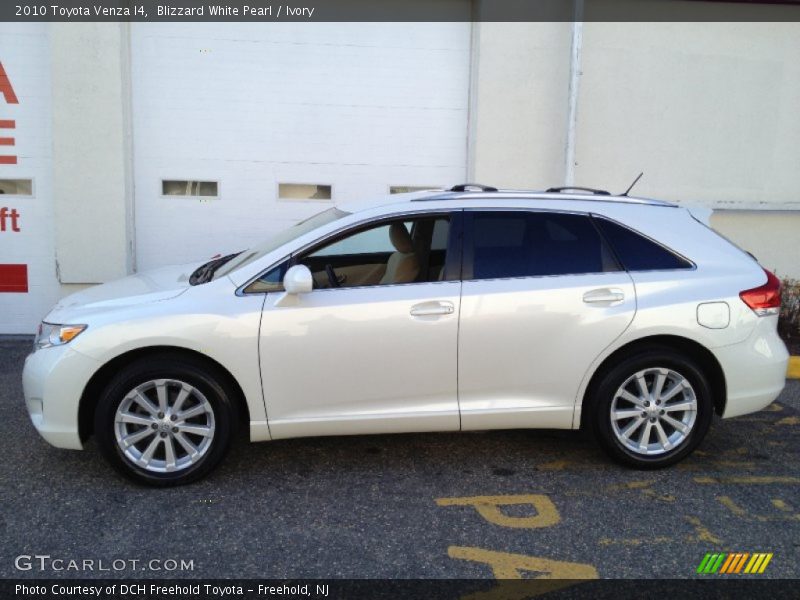 Blizzard White Pearl / Ivory 2010 Toyota Venza I4