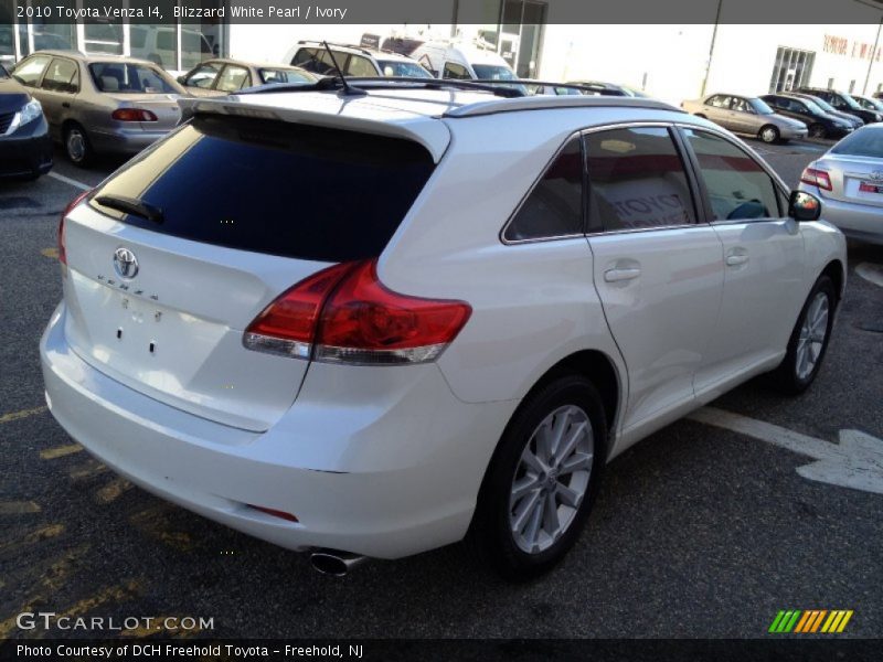 Blizzard White Pearl / Ivory 2010 Toyota Venza I4