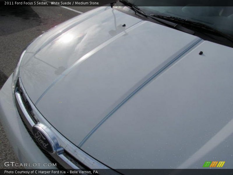 White Suede / Medium Stone 2011 Ford Focus S Sedan