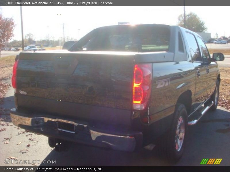 Black / Gray/Dark Charcoal 2006 Chevrolet Avalanche Z71 4x4