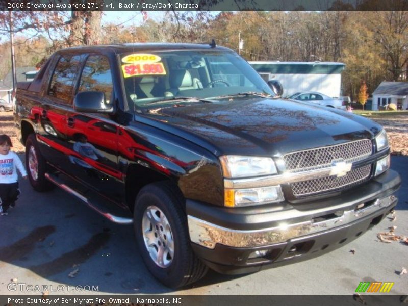 Black / Gray/Dark Charcoal 2006 Chevrolet Avalanche Z71 4x4