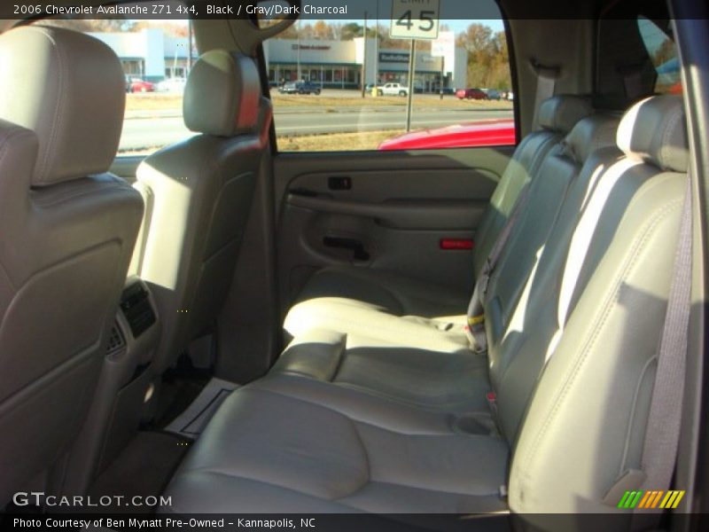 Black / Gray/Dark Charcoal 2006 Chevrolet Avalanche Z71 4x4