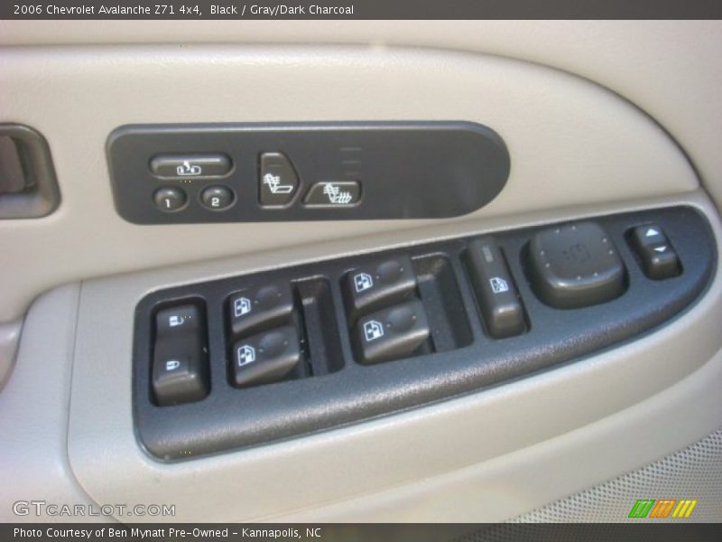 Black / Gray/Dark Charcoal 2006 Chevrolet Avalanche Z71 4x4