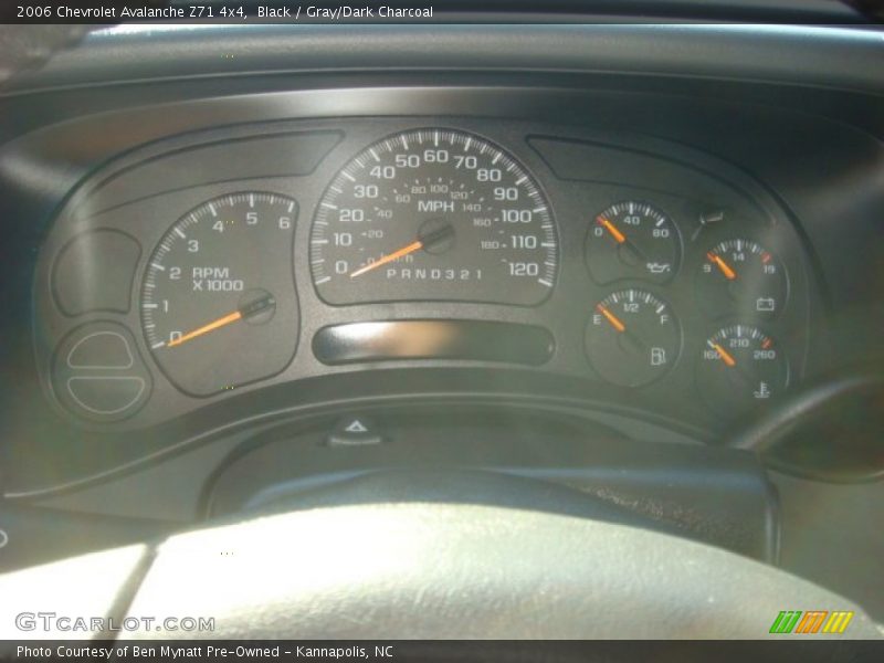 Black / Gray/Dark Charcoal 2006 Chevrolet Avalanche Z71 4x4