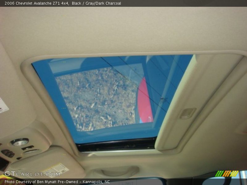 Black / Gray/Dark Charcoal 2006 Chevrolet Avalanche Z71 4x4