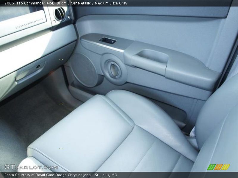 Bright Silver Metallic / Medium Slate Gray 2006 Jeep Commander 4x4