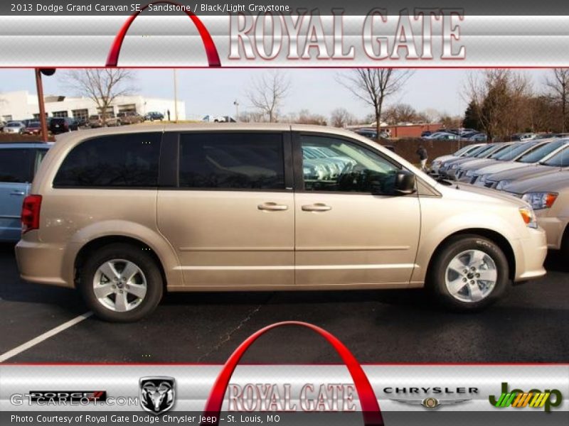 Sandstone / Black/Light Graystone 2013 Dodge Grand Caravan SE
