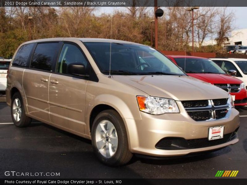 Sandstone / Black/Light Graystone 2013 Dodge Grand Caravan SE