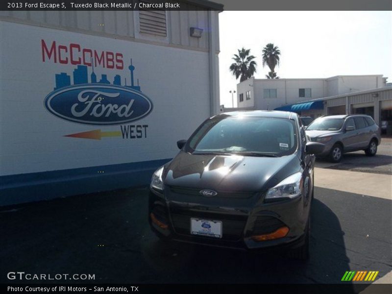 Tuxedo Black Metallic / Charcoal Black 2013 Ford Escape S