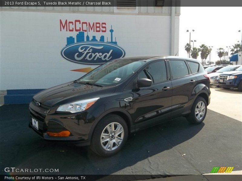 Tuxedo Black Metallic / Charcoal Black 2013 Ford Escape S