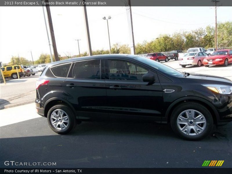 Tuxedo Black Metallic / Charcoal Black 2013 Ford Escape S
