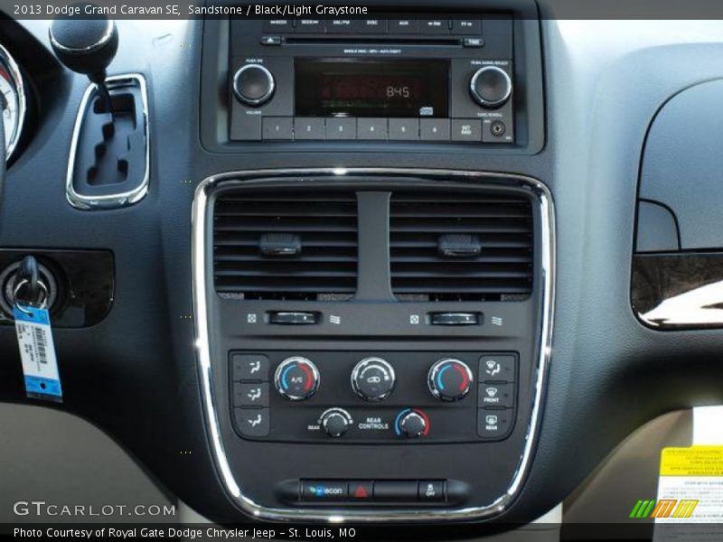 Sandstone / Black/Light Graystone 2013 Dodge Grand Caravan SE