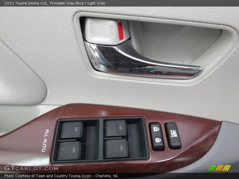 Predawn Gray Mica / Light Gray 2011 Toyota Sienna XLE