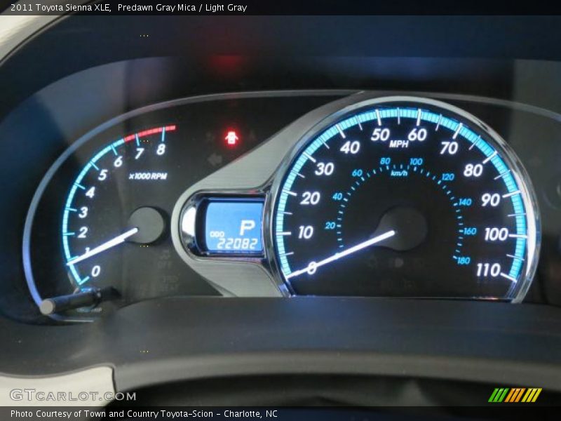 Predawn Gray Mica / Light Gray 2011 Toyota Sienna XLE