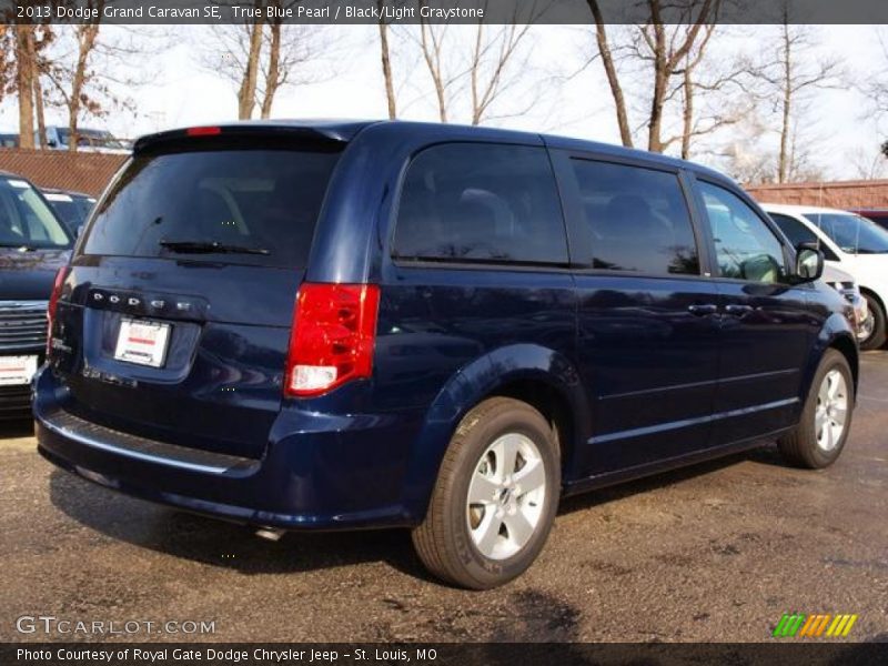 True Blue Pearl / Black/Light Graystone 2013 Dodge Grand Caravan SE