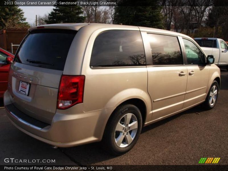 Sandstone / Black/Light Graystone 2013 Dodge Grand Caravan SE