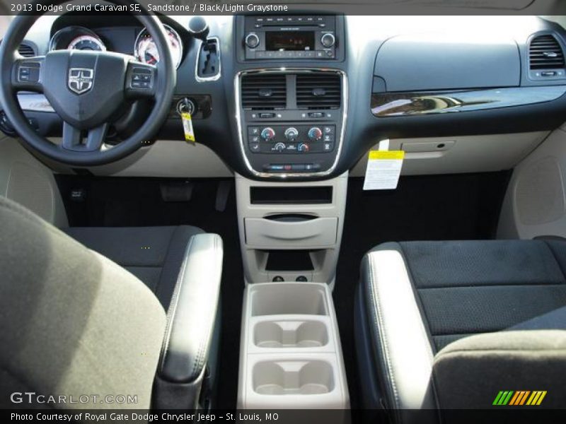 Sandstone / Black/Light Graystone 2013 Dodge Grand Caravan SE