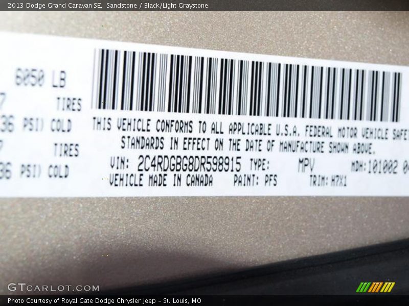 Sandstone / Black/Light Graystone 2013 Dodge Grand Caravan SE
