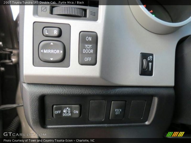 Controls of 2007 Tundra SR5 Double Cab