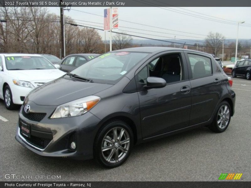 Magnetic Gray Metallic / Dark Gray 2012 Toyota Yaris SE 5 Door
