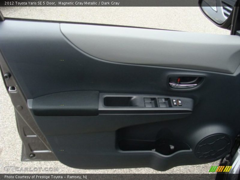 Magnetic Gray Metallic / Dark Gray 2012 Toyota Yaris SE 5 Door
