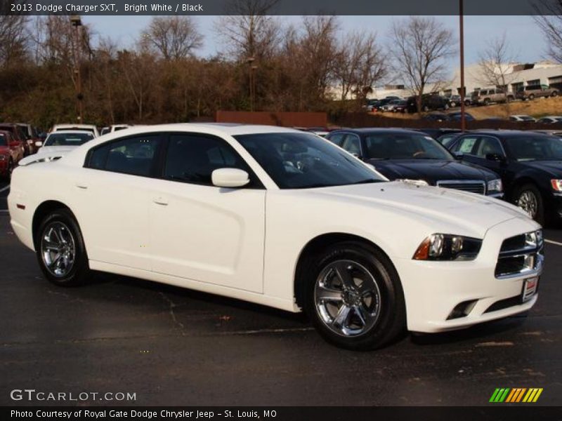 Bright White / Black 2013 Dodge Charger SXT
